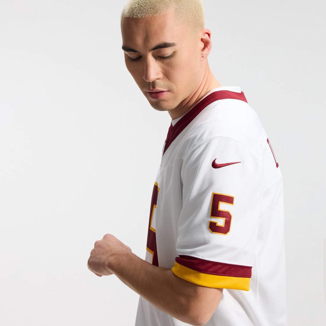 Washington Commanders Jayden Daniels Burgundy Team Vapor F.U.S.E. Stitched Limited Jersey | NFL Football Jersey
