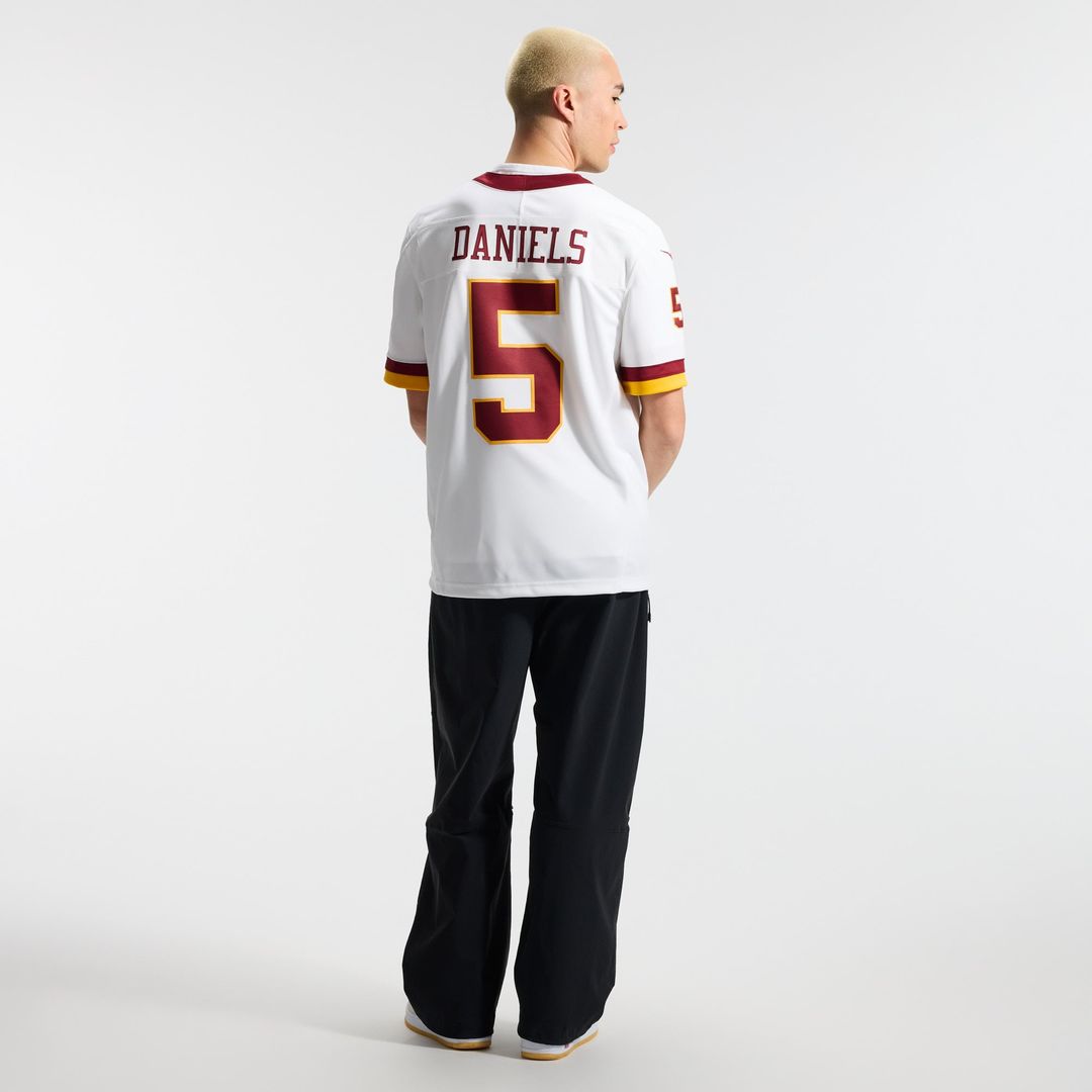 Washington Commanders Jayden Daniels Burgundy Team Vapor F.U.S.E. Stitched Limited Jersey | NFL Football Jersey