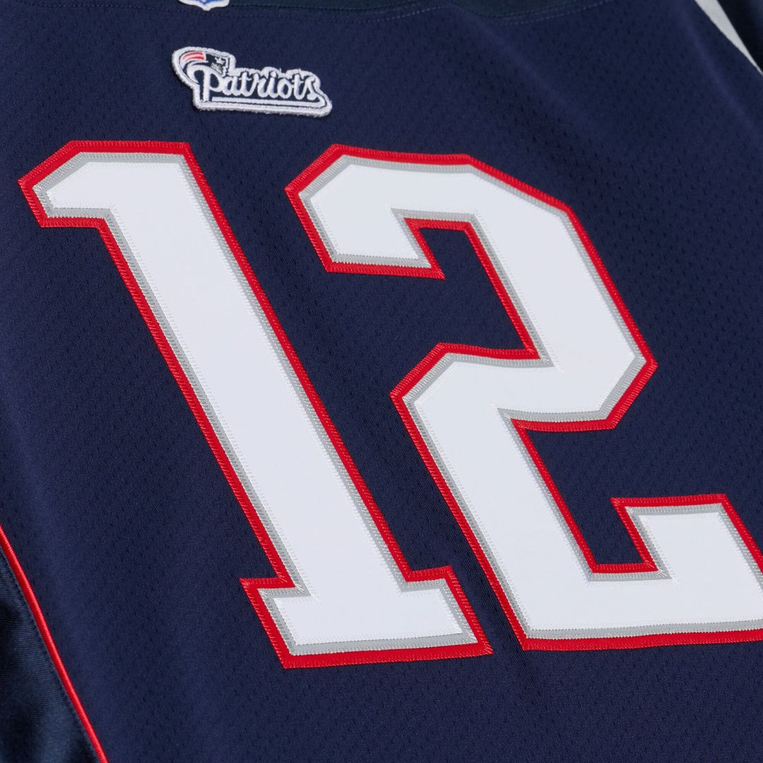 New England Patriots Tom Brady Navy Super Bowl XXXVI Authentic Throwback Jersey | NFL Football Jersey