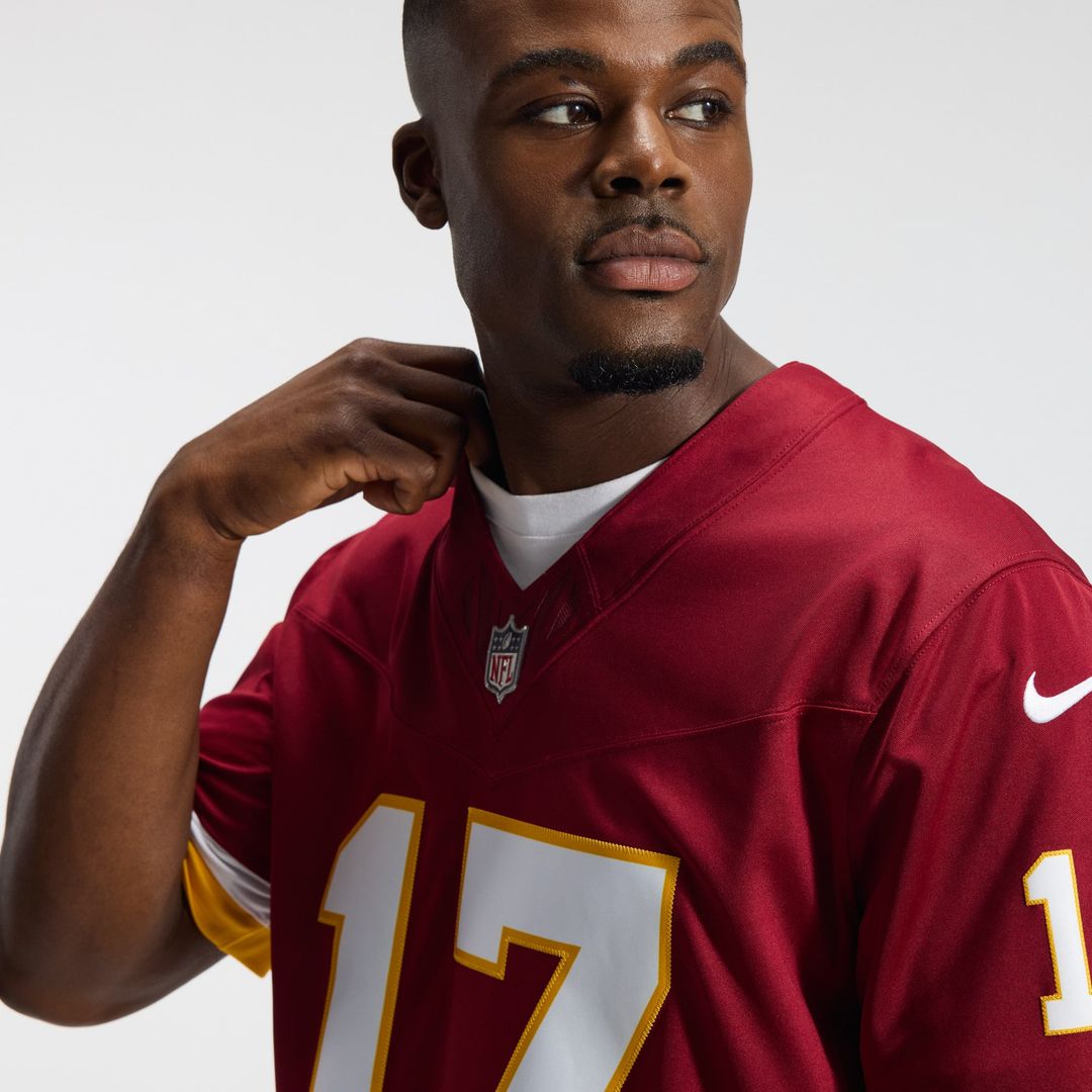 Washington Commanders Terry McLaurin Burgundy Team Vapor F.U.S.E. Stitched Limited Jersey | NFL Football Jersey
