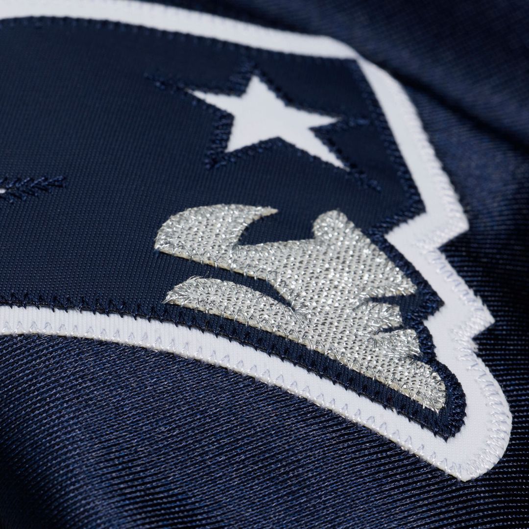 New England Patriots Tom Brady Navy Super Bowl XXXVI Authentic Throwback Jersey | NFL Football Jersey